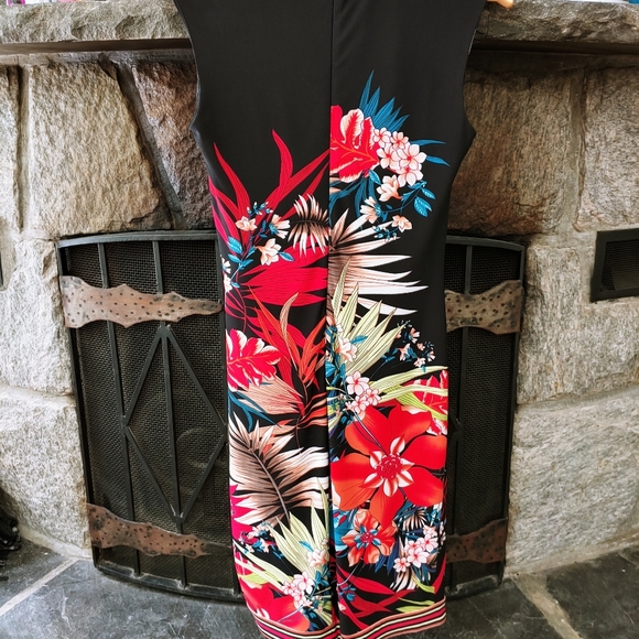 Flower print dress - Picture 2 of 7